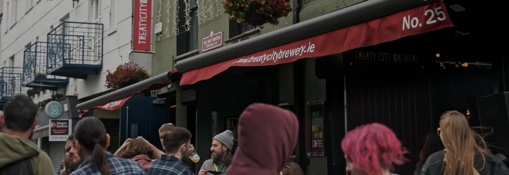 treaty city brewery pub front crowd